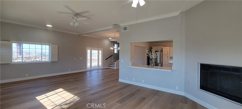 Property Photo:  1006 W Pottery Street  CA 92530 