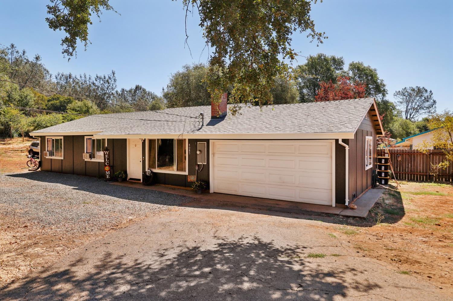 Property Photo: 4085 Oakmont Drive CA 95682