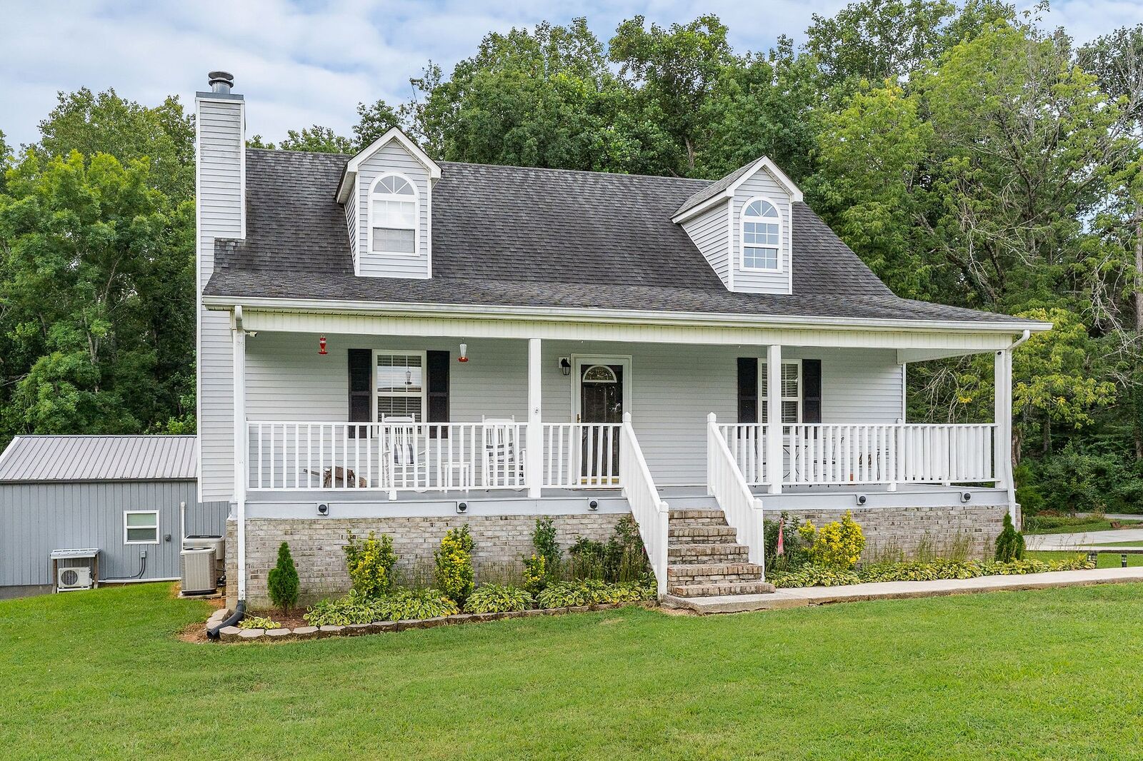 Property Photo:  174 Dorey Ave  TN 37110 