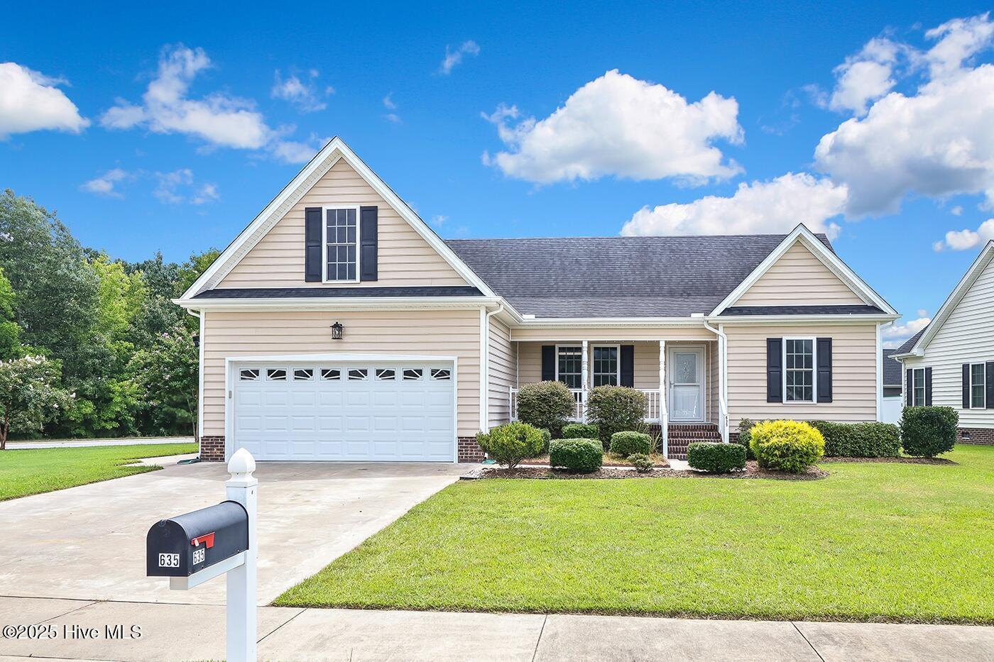 Property Photo:  635 Millbrooke Circle  NC 27909 