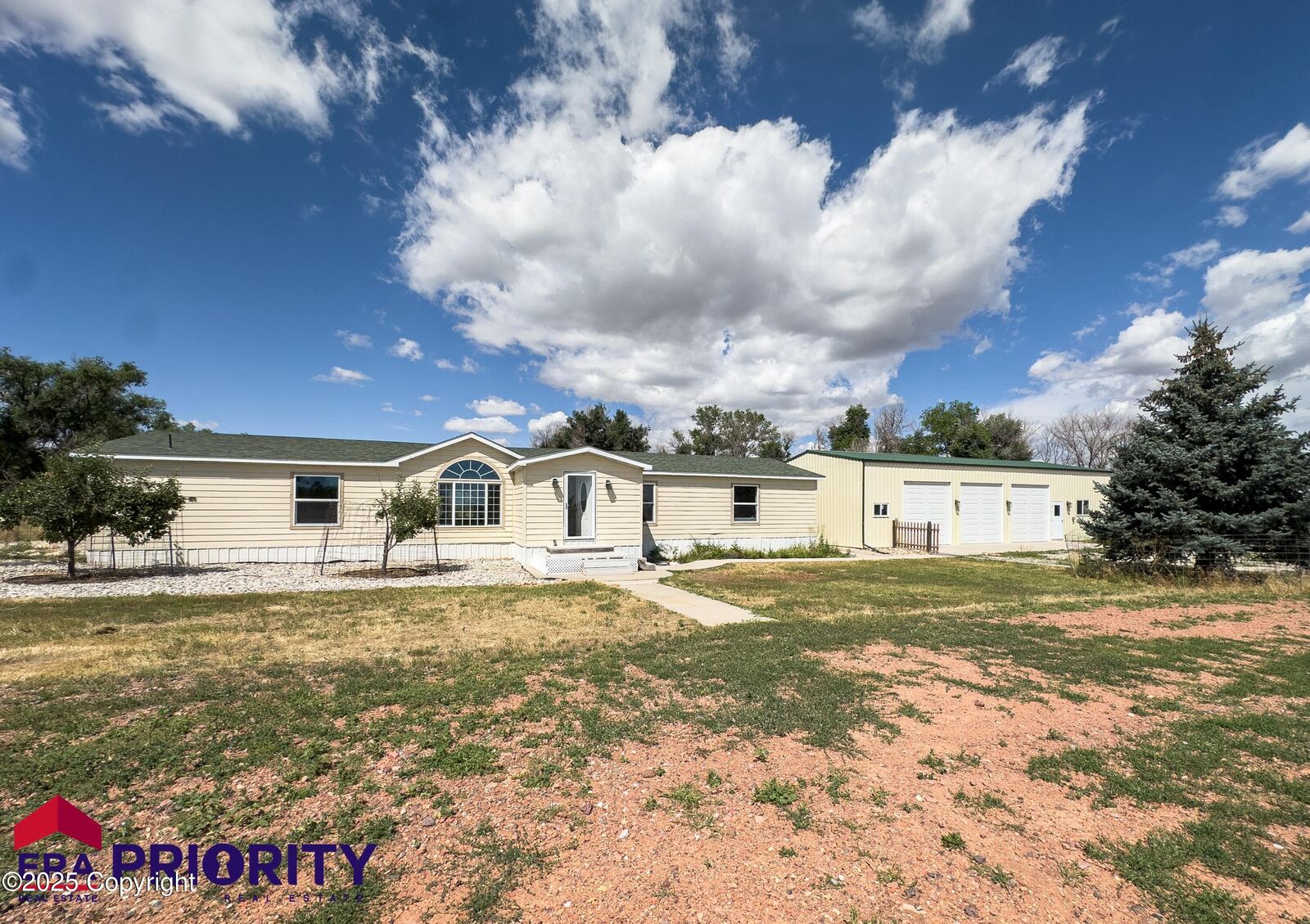 Property Photo: 56 W Thomas Jefferson Rd - WY 82718