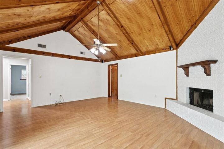 Property Photo: 105 Inverrary Court LA 70460