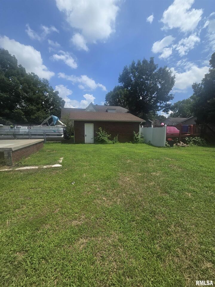Property Photo:  601 Market Street  IL 62959 