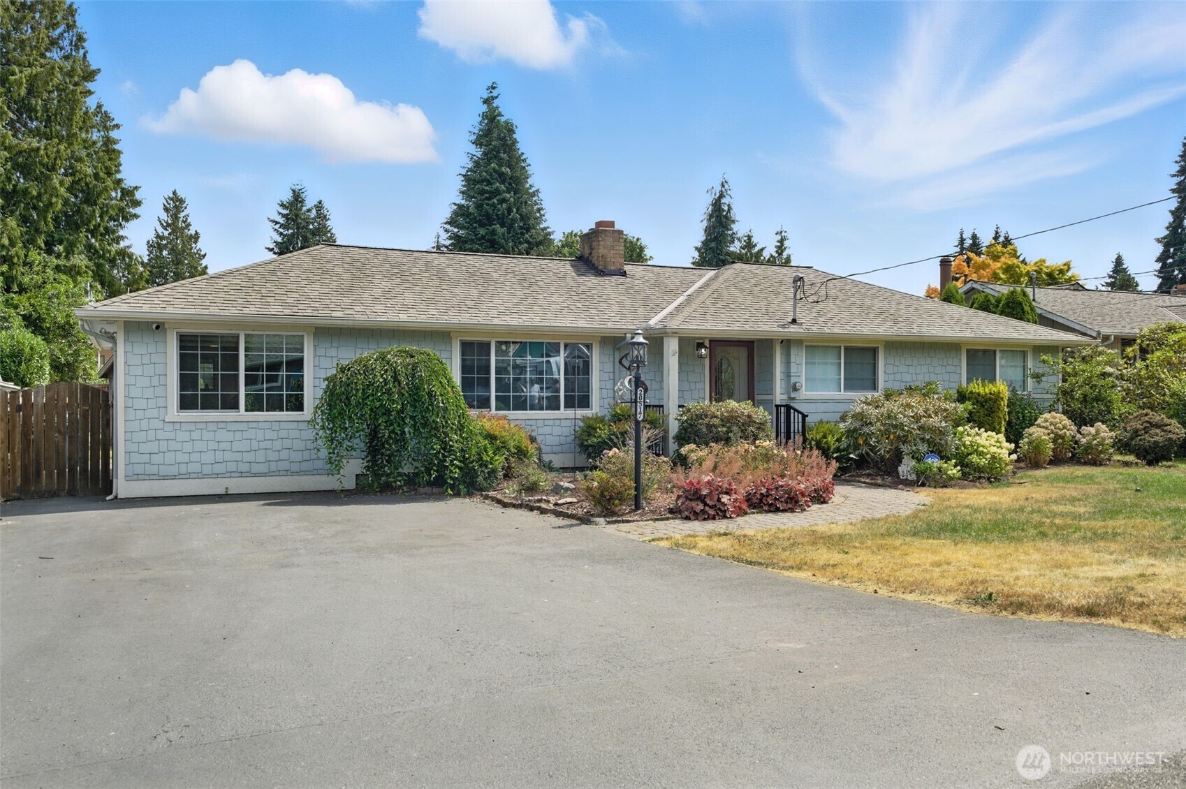 Property Photo: 20517 81st Avenue W WA 98026