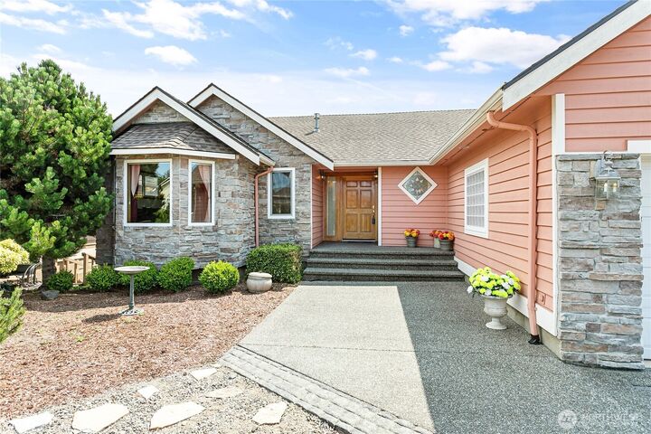 Property Photo:  4755 S Golf Course Drive  WA 98230 