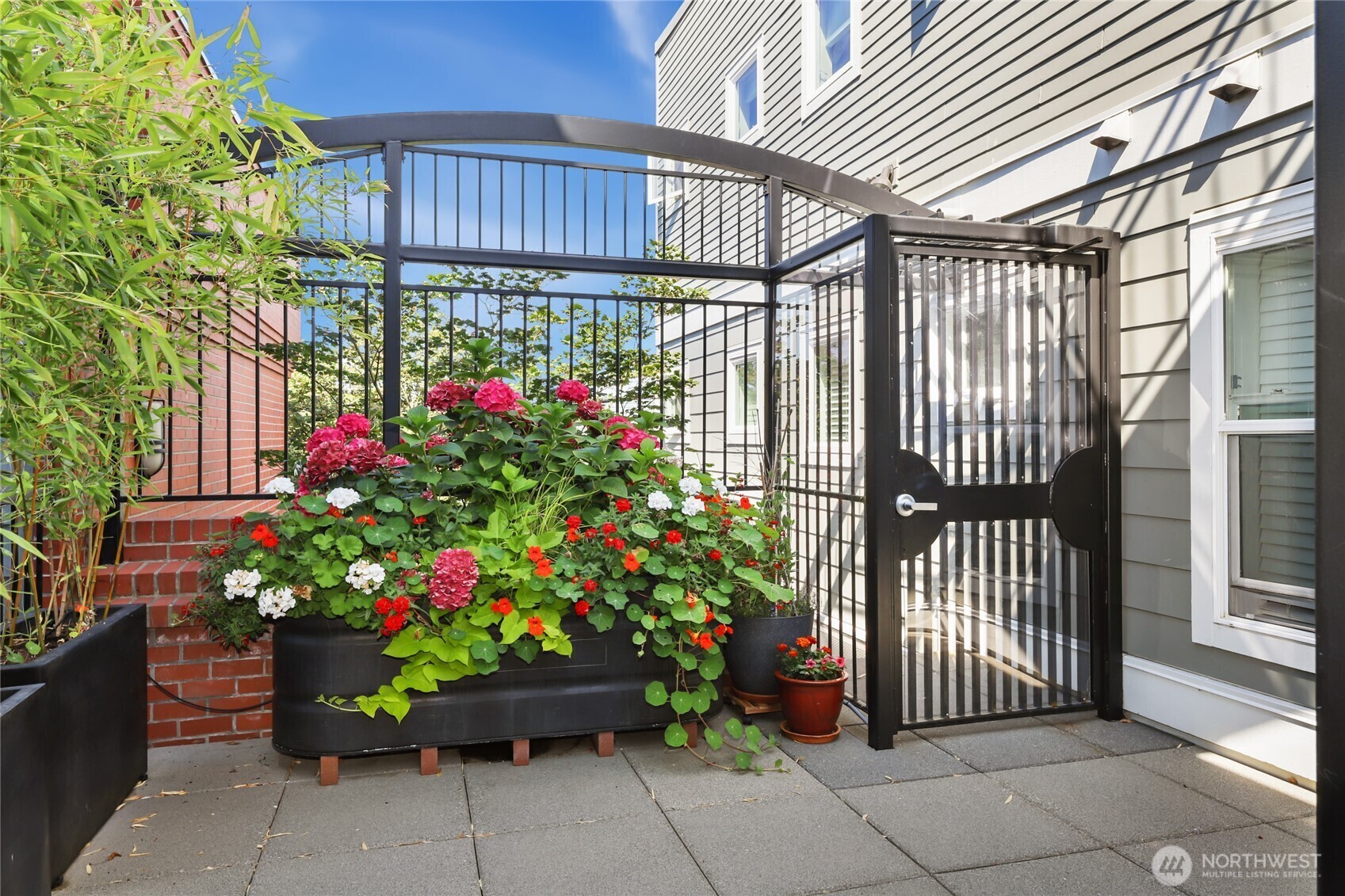 Property Photo: 2101 N 55th Street #103 WA 98103