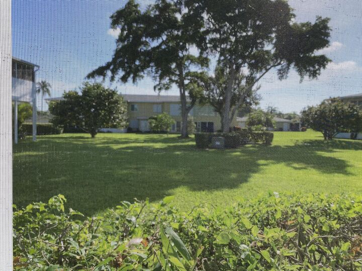 Property Photo:  1100 Boxwood Drive 101  FL 33445 