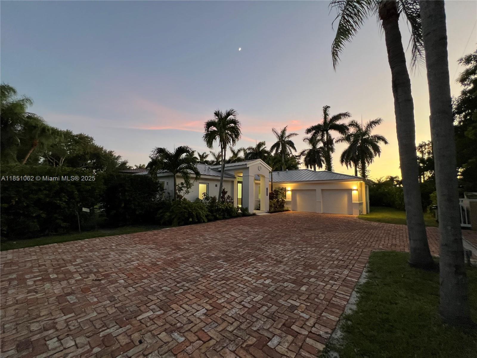 Property Photo:  7660 SW 144th St  FL 33158 