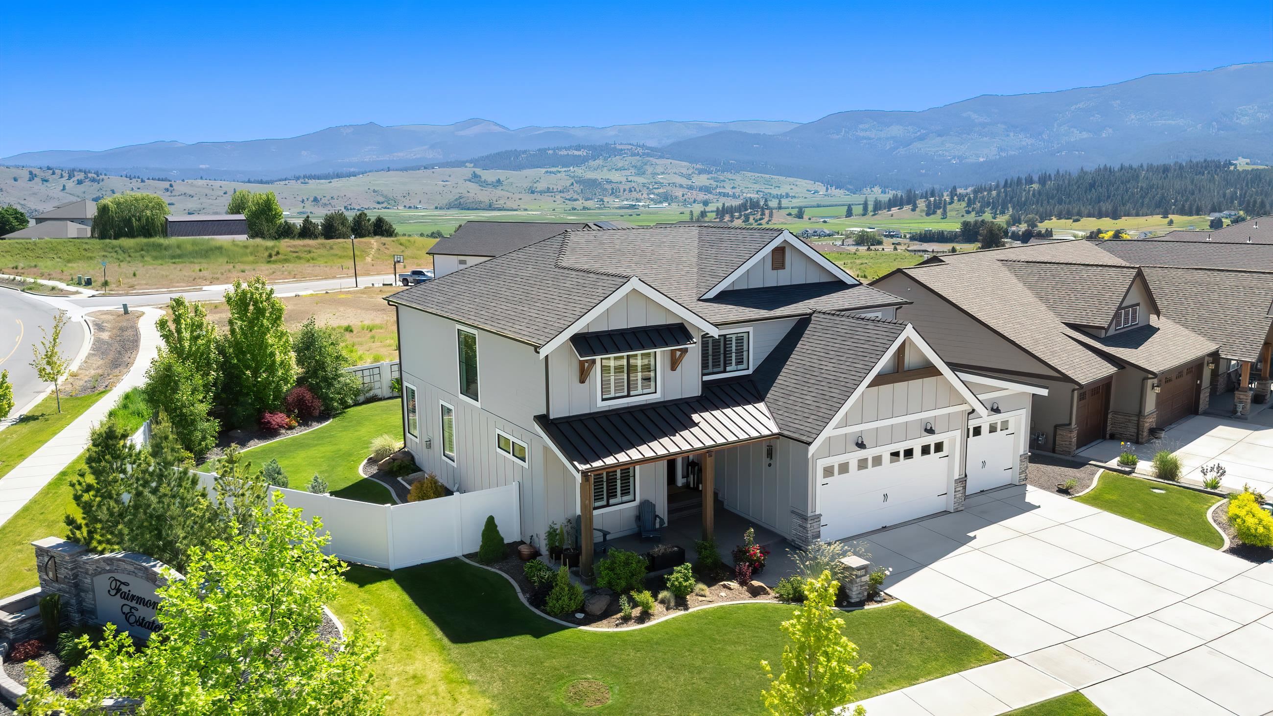 Property Photo: 2309 S Fairmont Estates Dr WA 99016