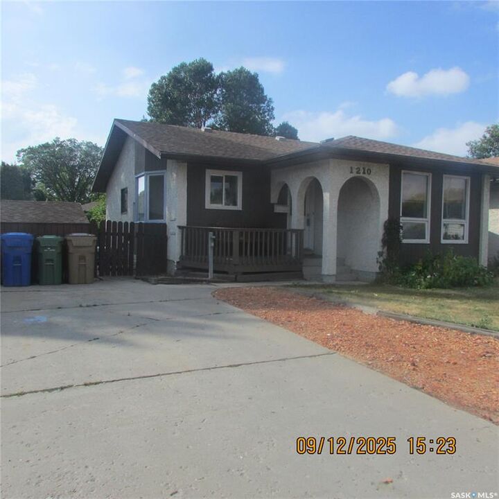 1210 Brown Street  Regina SK S4N 6K6 photo