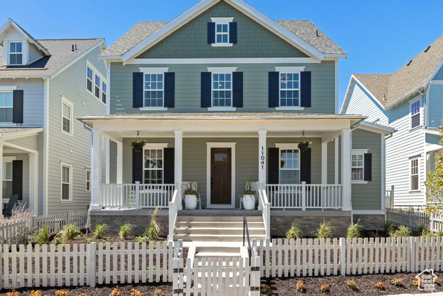 Property Photo: 11041 S Paddle Board Way 319 UT 84009