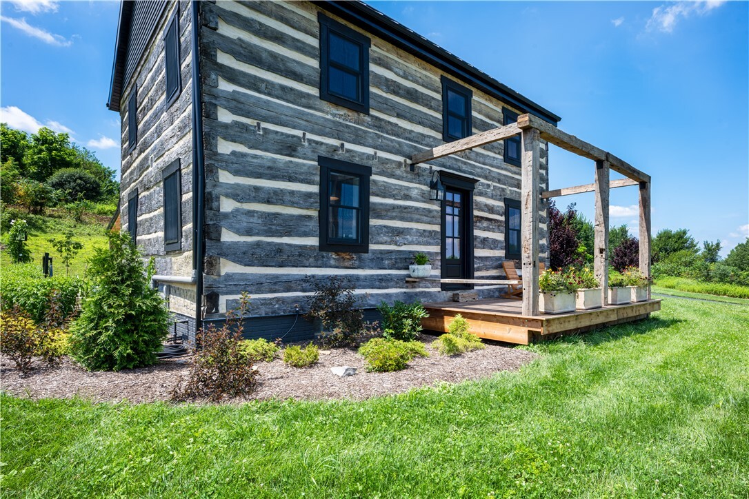 Property Photo: 525 Toms Lane PA 15717