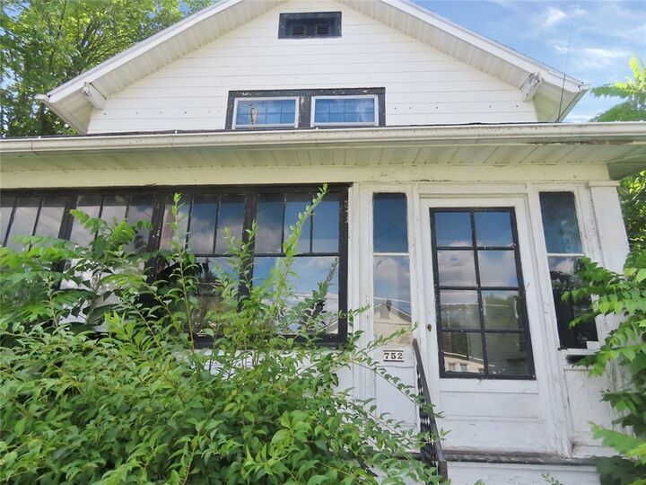 Property Photo:  752 Robinson Street  NY 14904 