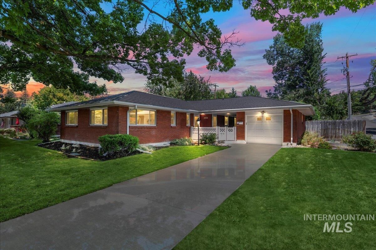Property Photo: 1224 E Hays St ID 83712