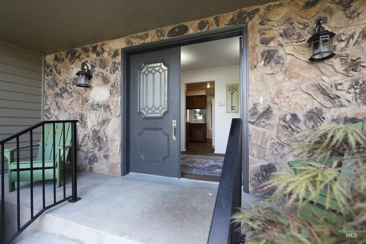 Property Photo:  2307 14th Street  ID 83501 