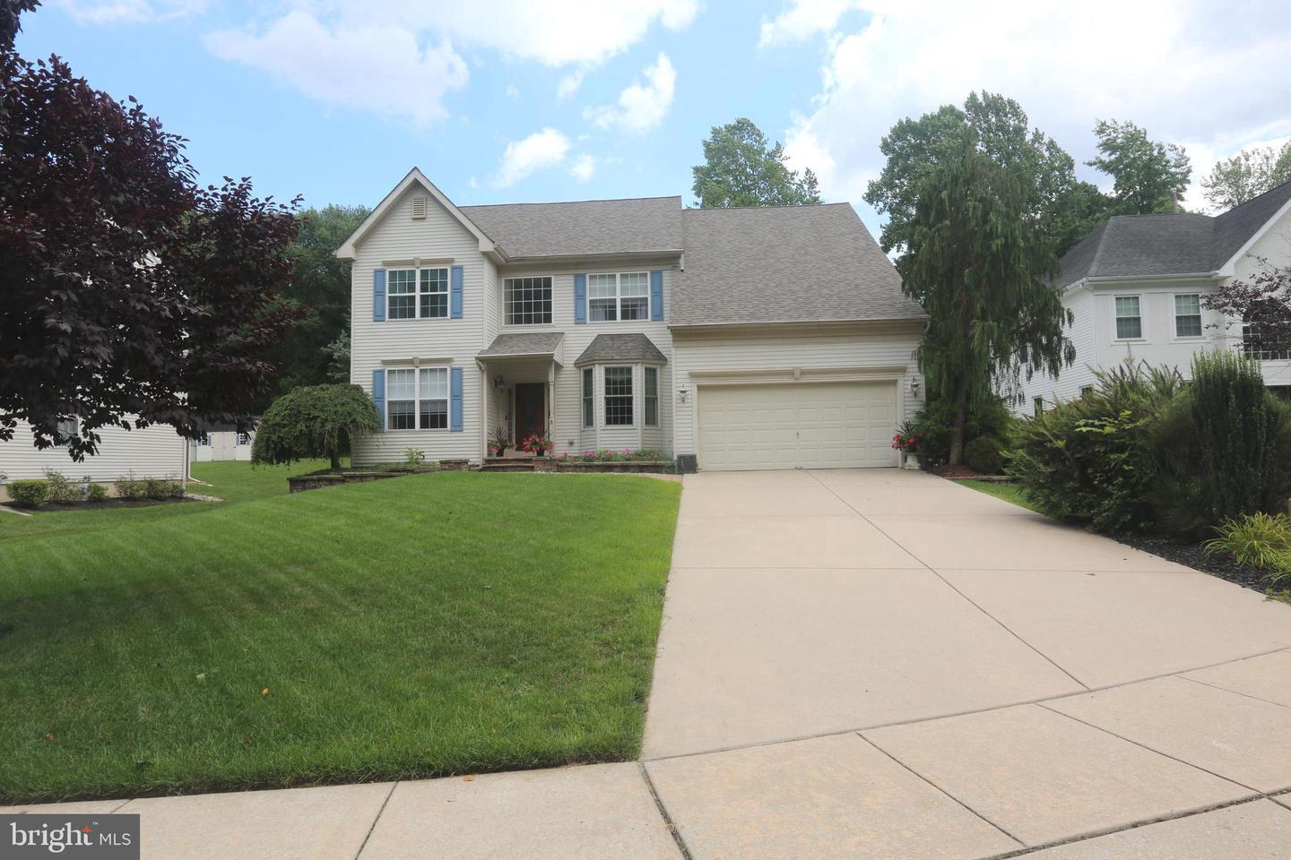 Property Photo: 5 Trakenner Walk NJ 08080