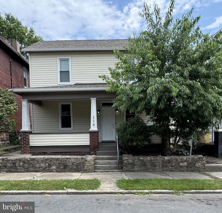 Property Photo: 118 Oak Street MD 21502