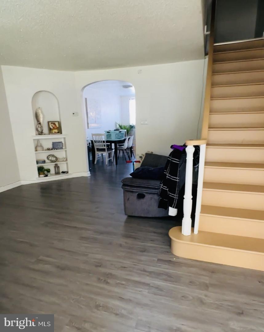 Property Photo: 7135 Oakland Street PA 19149