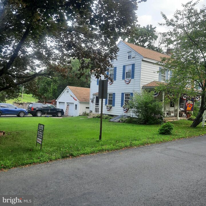 Property Photo: 343 E Dark Hollow Road PA 18947