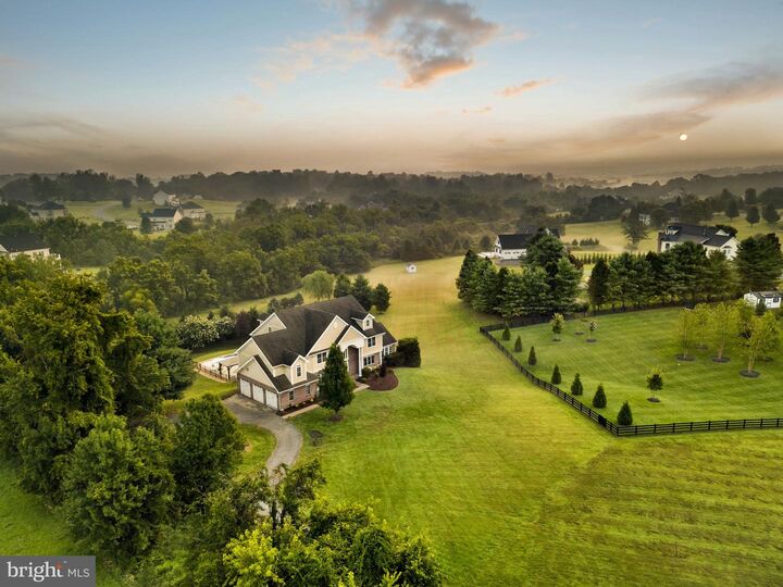 Property Photo:  39260 Charles Town Pike  VA 20158 