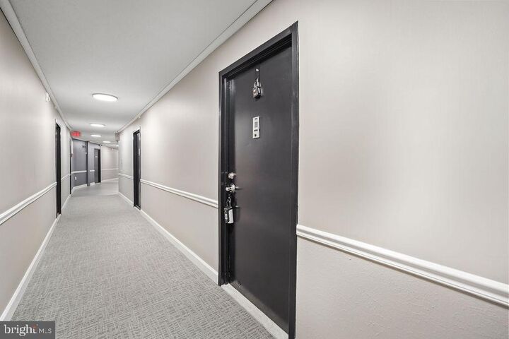 Property Photo:  2500 N Van Dorn Street 517  VA 22302 