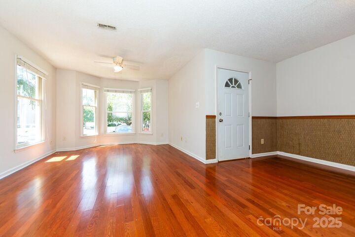 Property Photo: 7330 Rose Terrace Court NC 28215