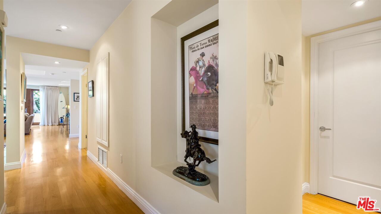 Property Photo:  1825 Fox Hills Dr  CA 90025 