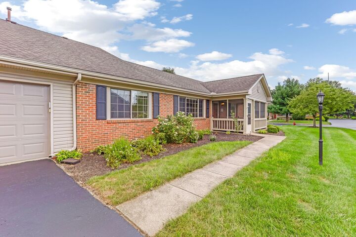 Property Photo: 735 Windsor Lane OH 43056
