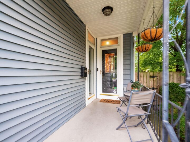 Property Photo: 19 Hanford Street OH 43206