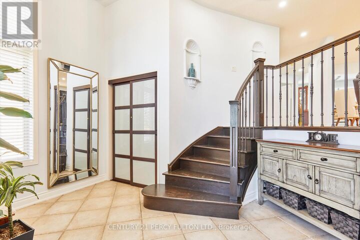 Property Photo: 483 Ormond Drive ON L1K 2L8
