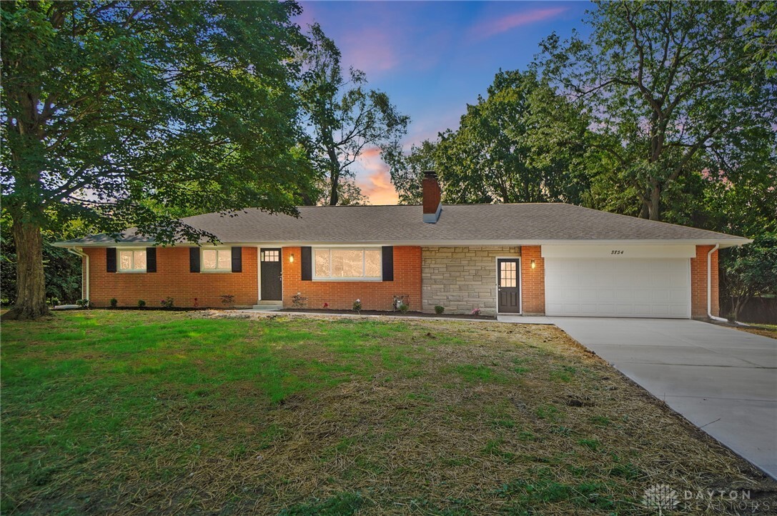 Property Photo:  3854 Rexford Road  OH 45430 