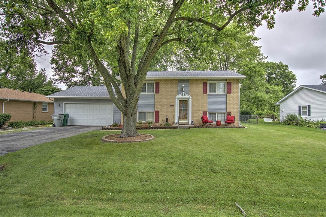 230 Magnolia Drive  Forsyth IL 62535 photo