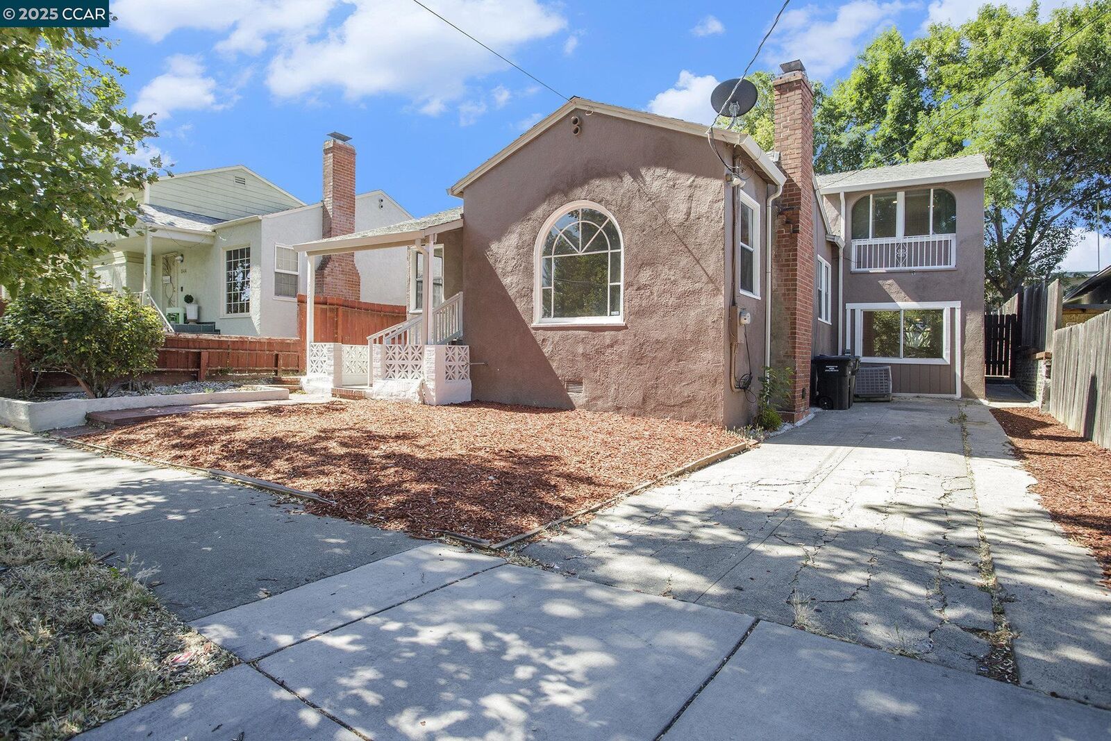 Property Photo:  532 Central Ave  CA 94565 