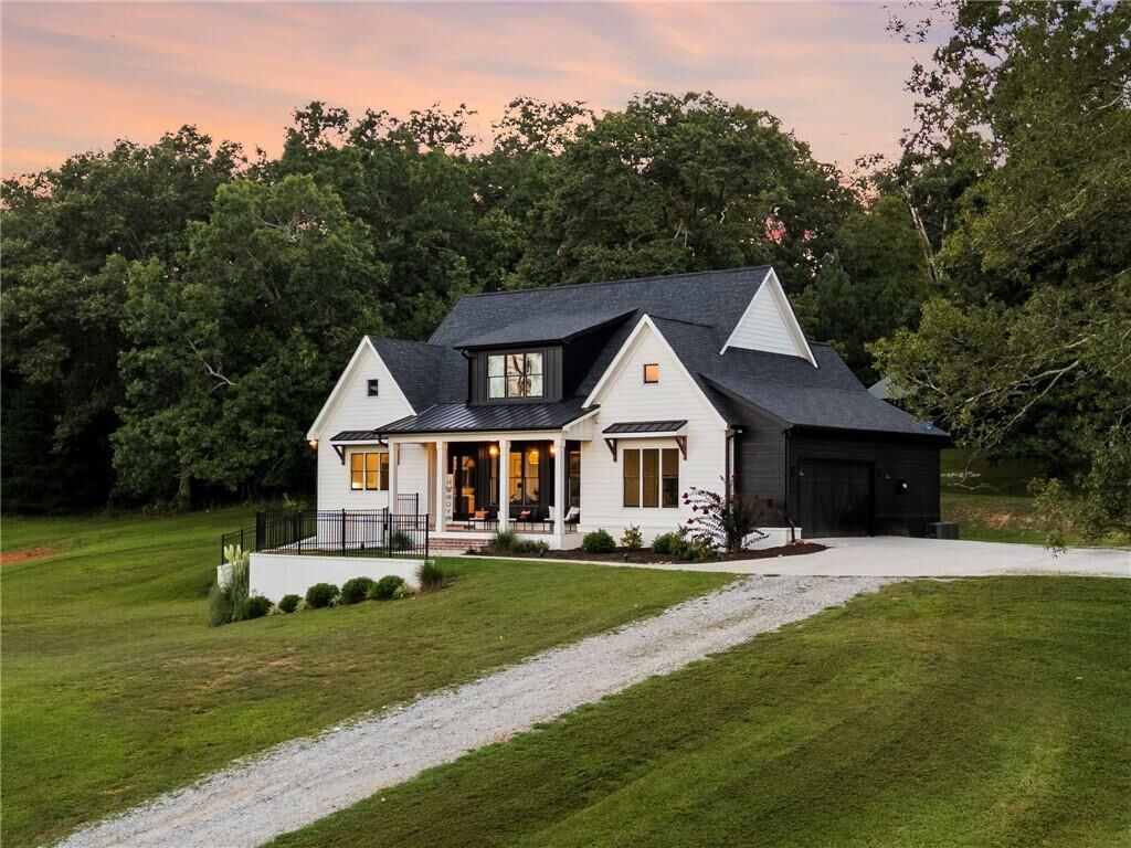 Property Photo: 601 Worley Road GA 30107