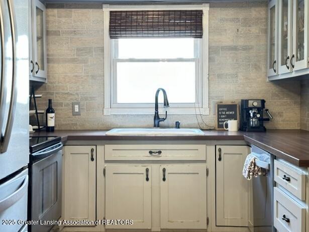 Property Photo: 5587 Wood Valley Drive MI 48840