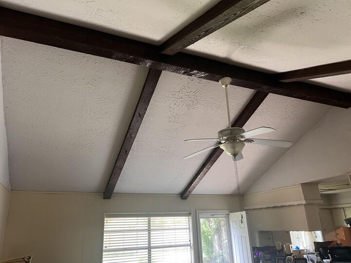 Property Photo:  9543 Wickenburg Drive  TX 77031 
