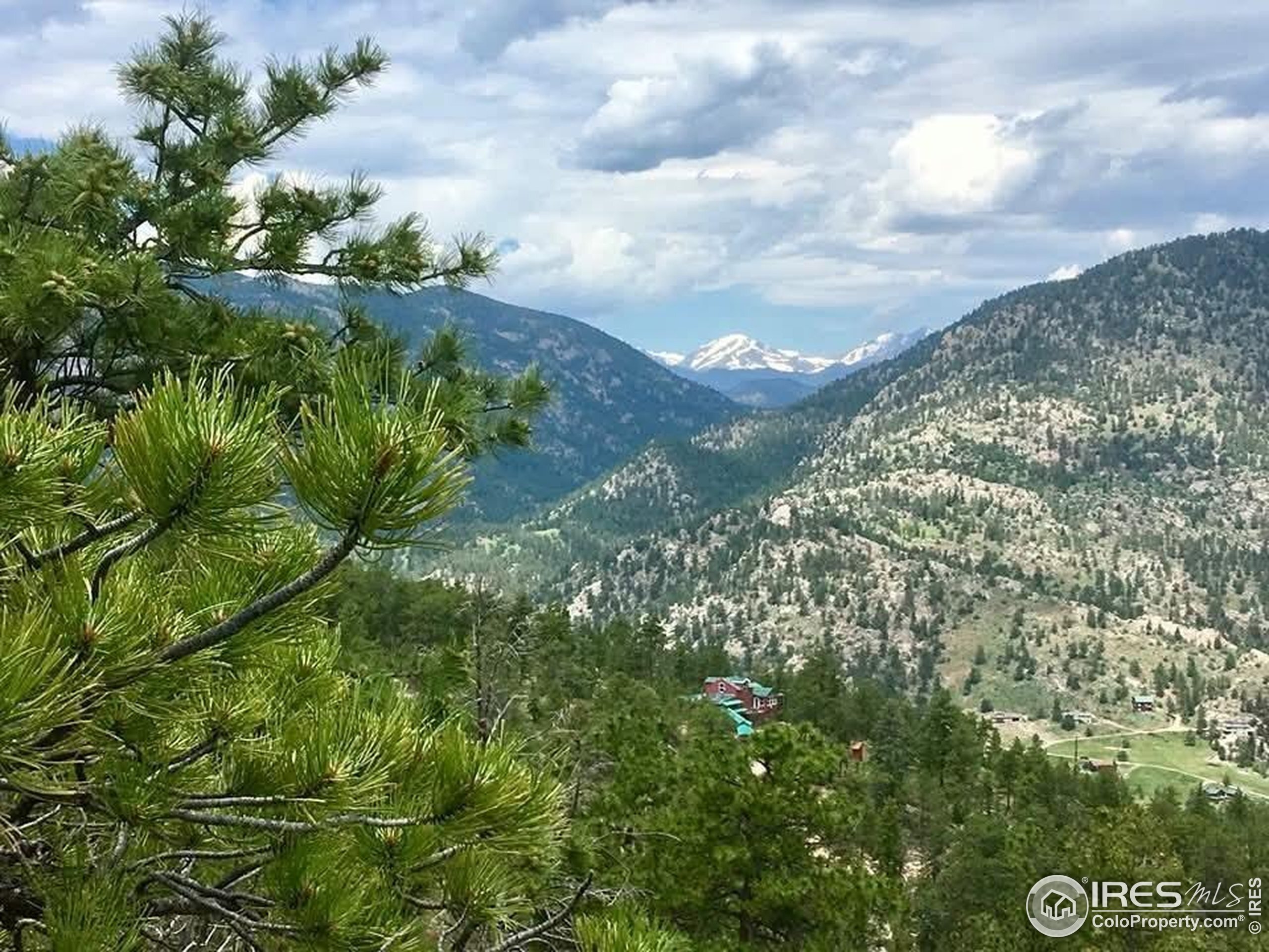 Property Photo: 986 Easton Rd CO 80540