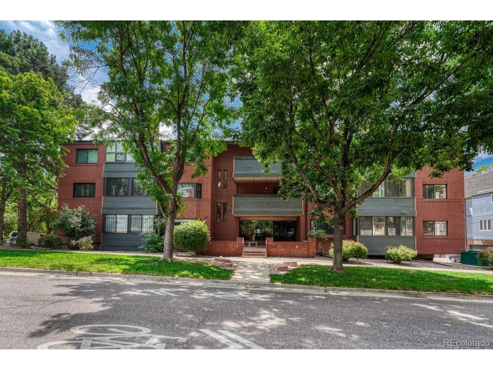 Property Photo:  534 E 7th Ave 202  CO 80203 