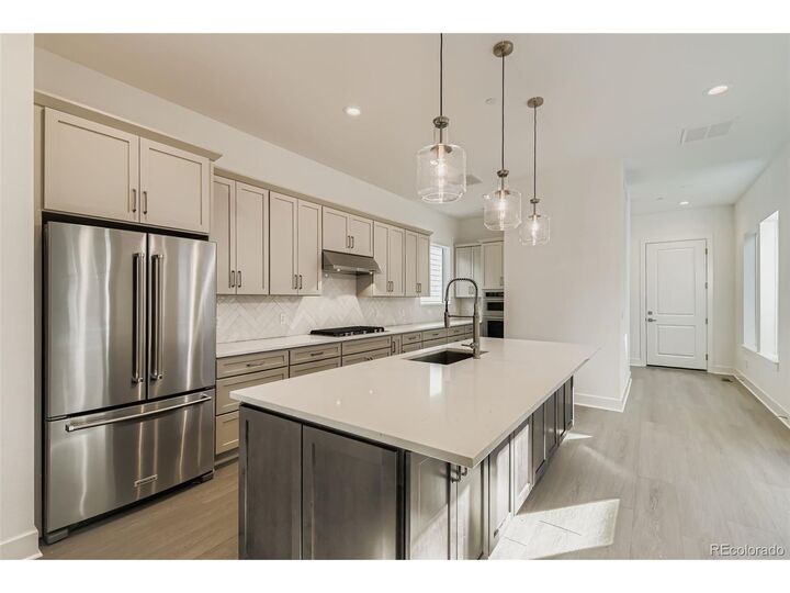 Property Photo:  634 Apex St  CO 80516 