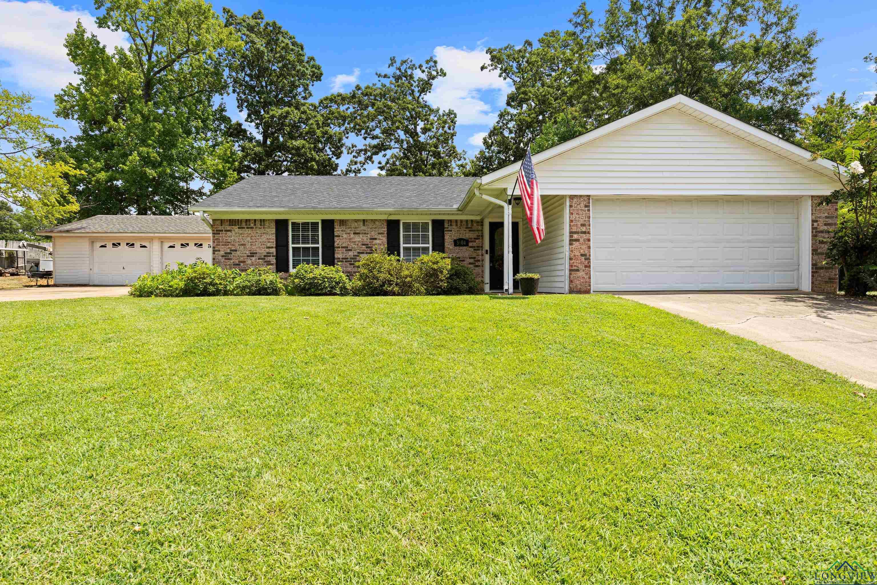 3804 French Dr.  Longview TX 75604 photo