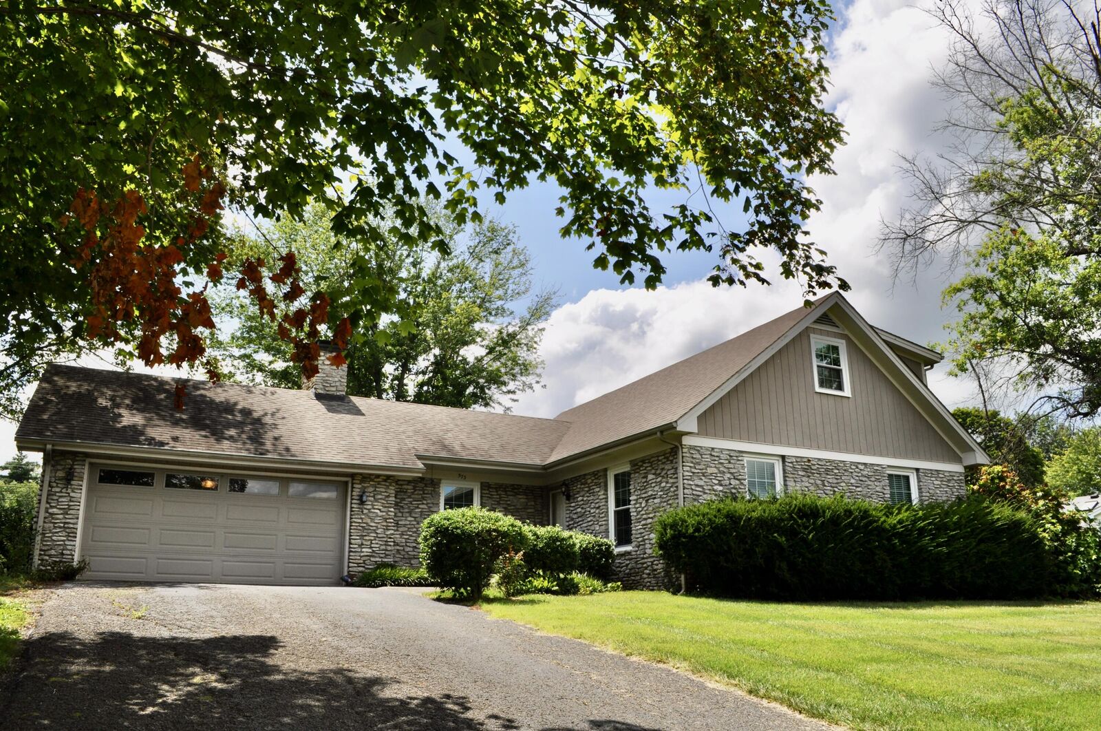 Property Photo: 573 Valleybrook Drive KY 40422