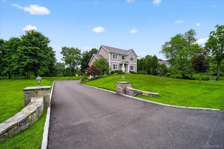 Property Photo:  69 Roundhill Road  NY 12533