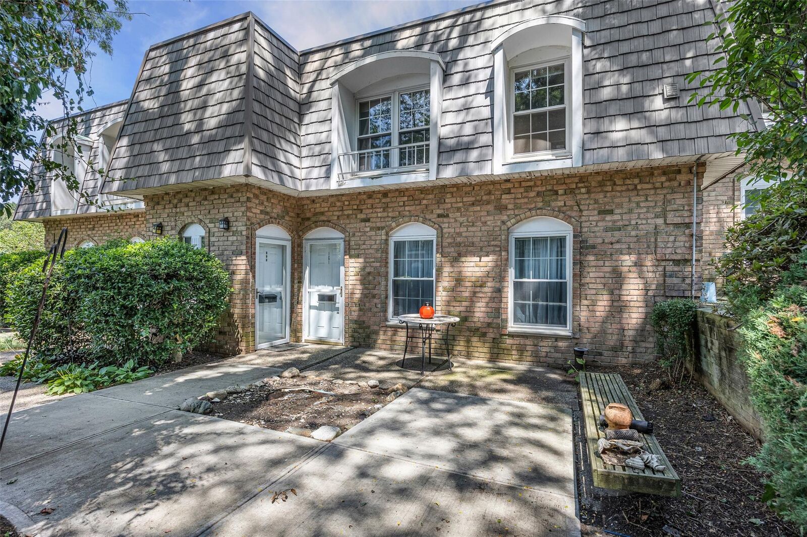Property Photo:  655 Middle Country Road 1G1  NY 11727 