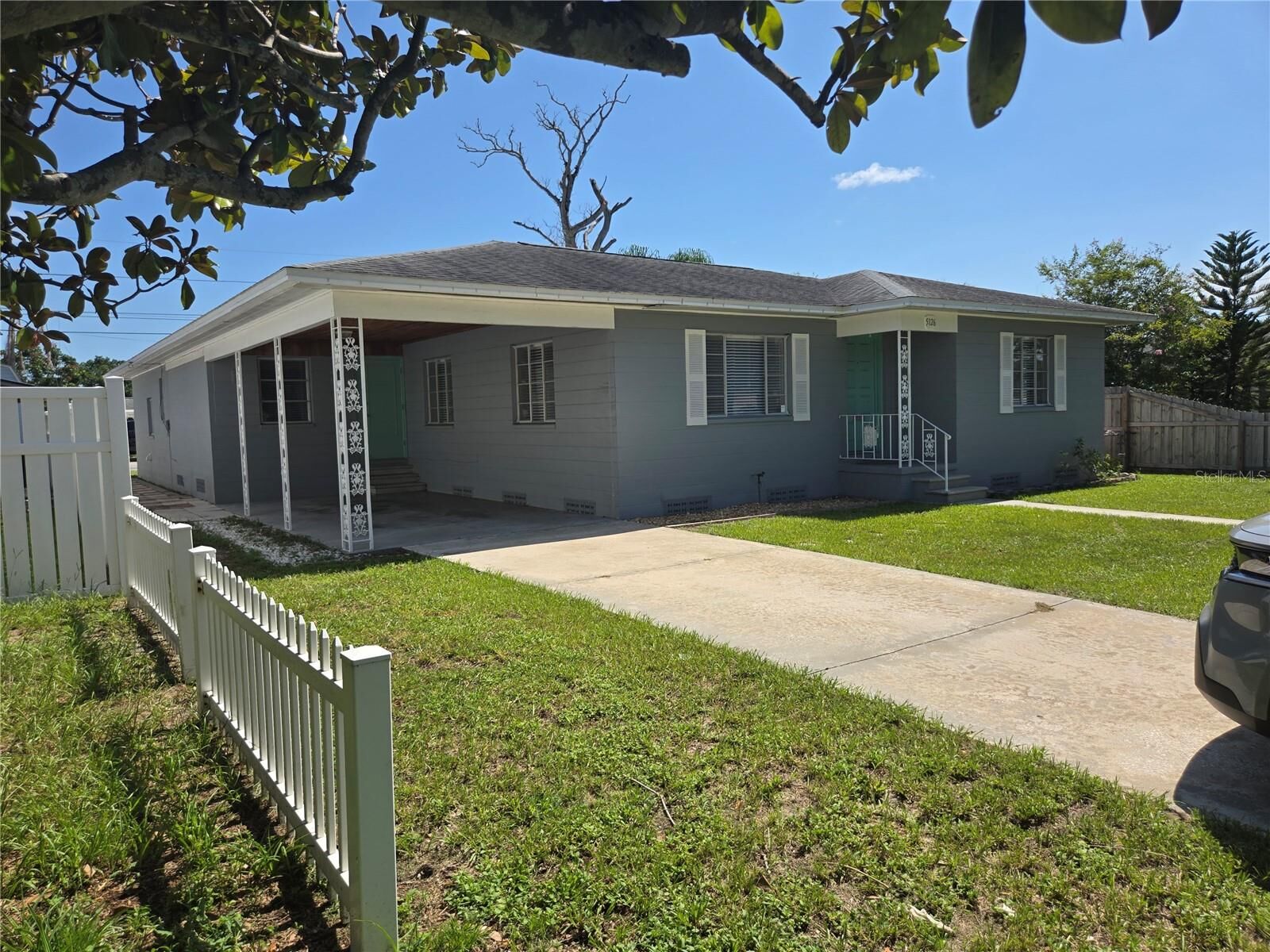 Property Photo:  5126 30th Avenue N  FL 33710 