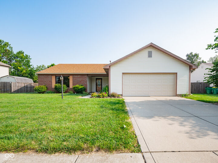 18081 Sanibel Circle  Westfield IN 46062 photo