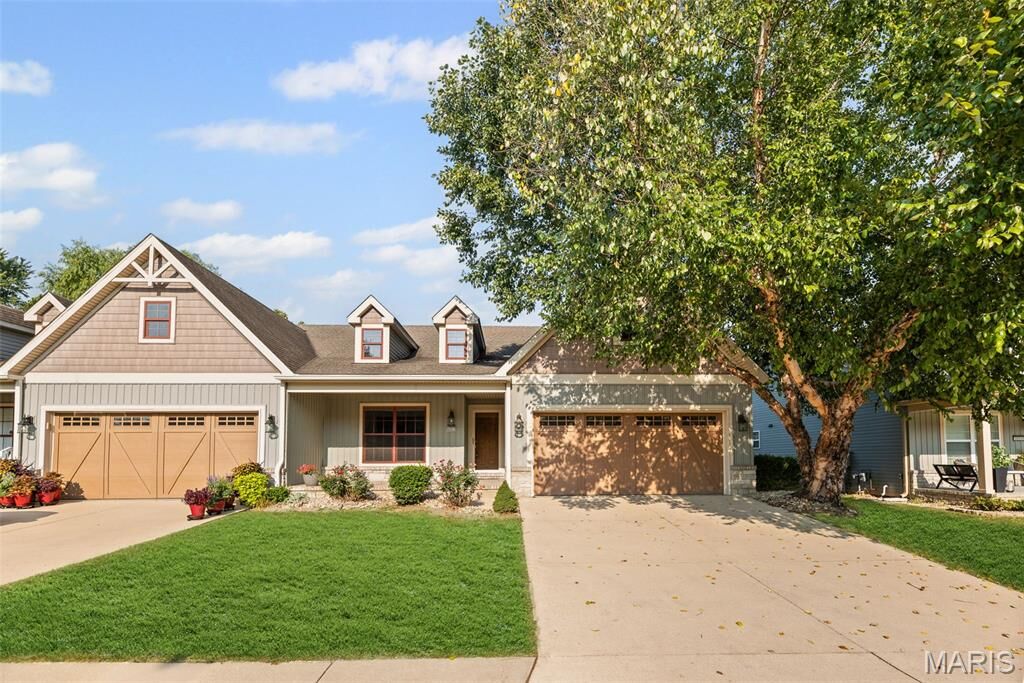 Property Photo: 4802 Azalea Place IL 62002