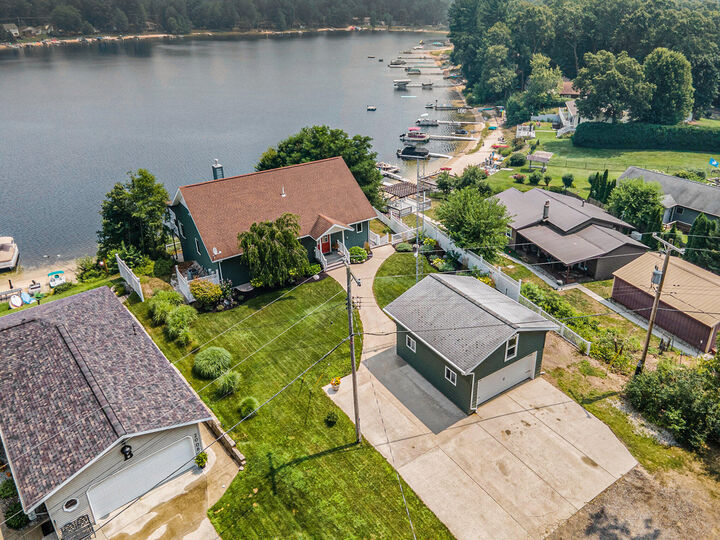 Property Photo: 2010 W Lake Road MI 49457
