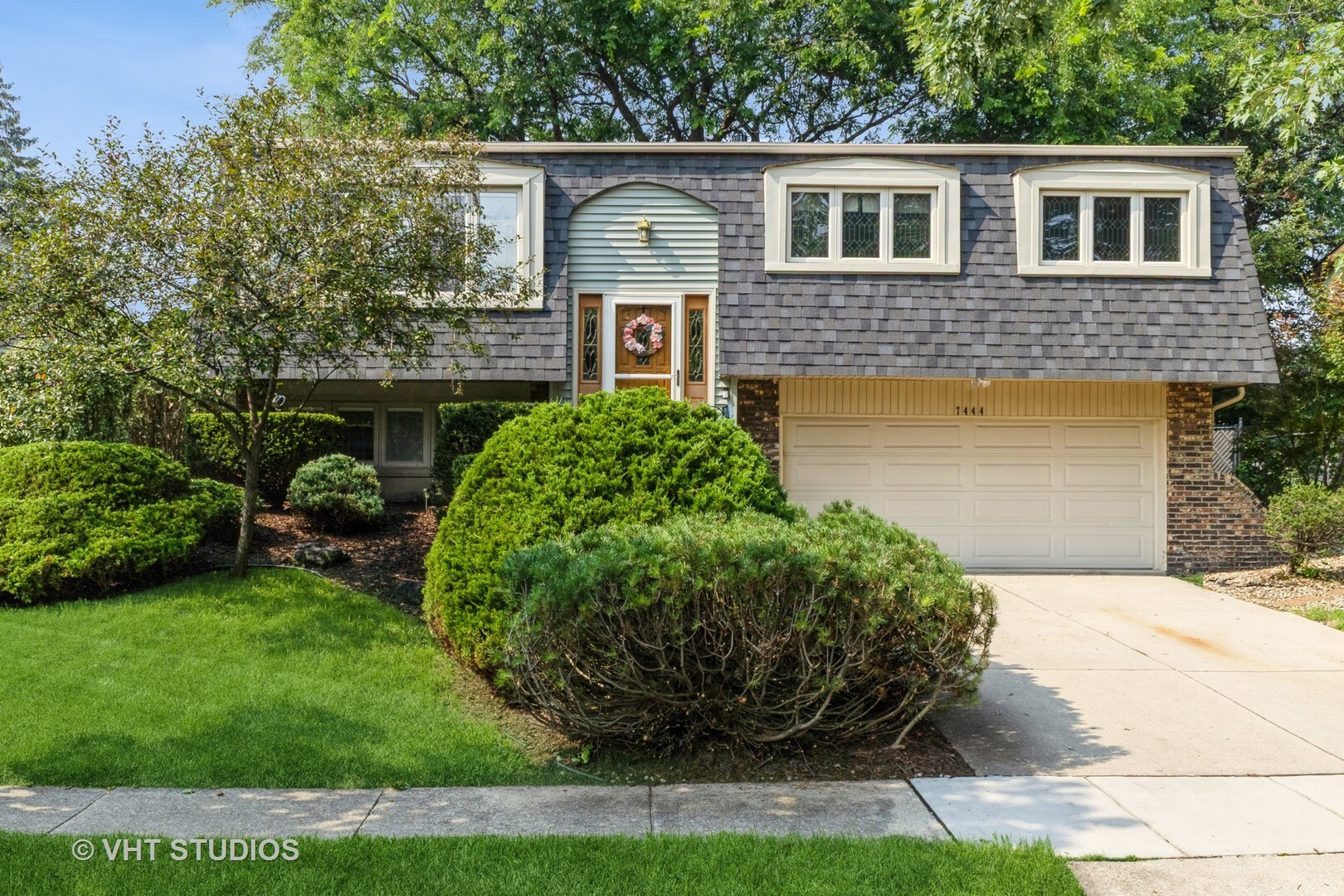 Property Photo: 7444 Nottingham Drive IL 60477