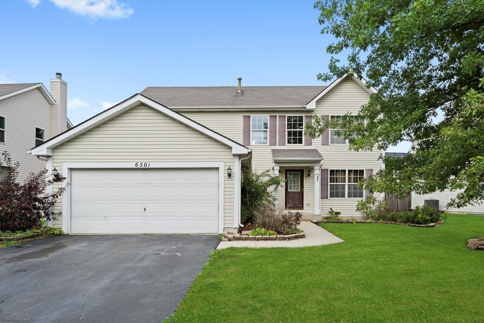 Property Photo:  6501 Roth Drive  IL 60431 