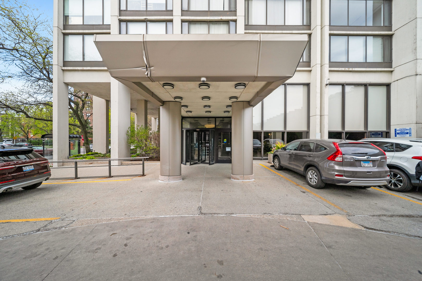 Property Photo:  5455 N Sheridan Road 3506  IL 60640 